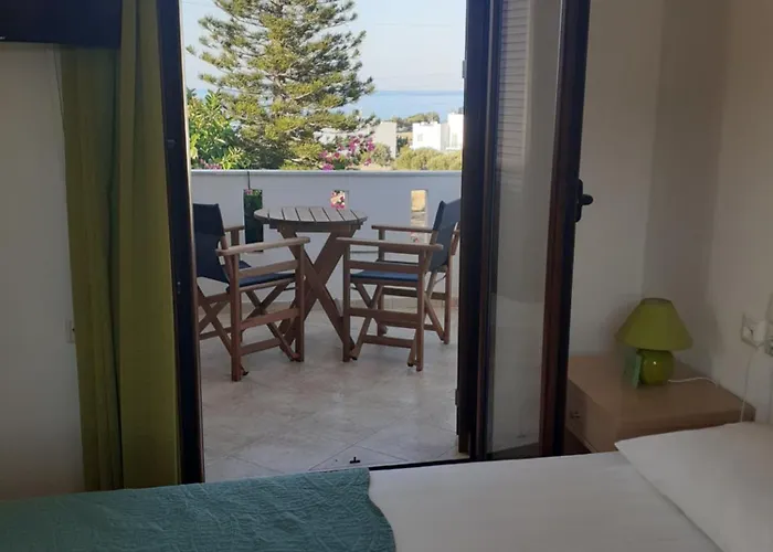Antigoni Apartments \'Olive Room\'