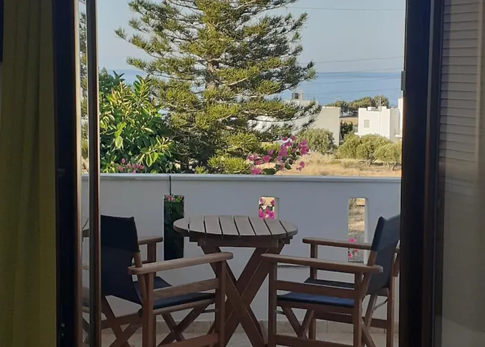 Antigoni Apartments \'Olive Room\'